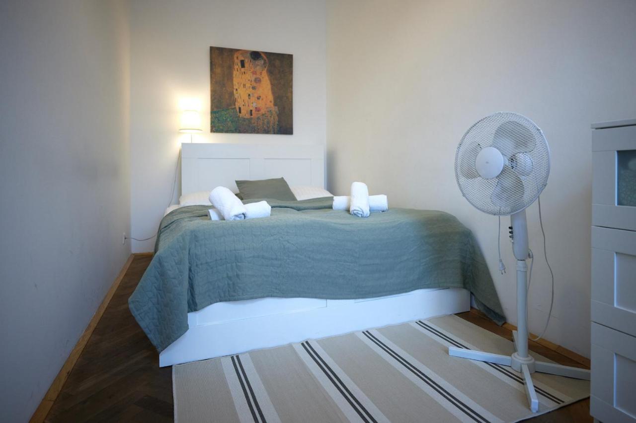 Self-Check-In & Perfect Metro Connection I Apartment Viena Exterior foto